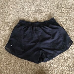 ❌Trade❌Lululemon Hotty Hot high rise 4” short